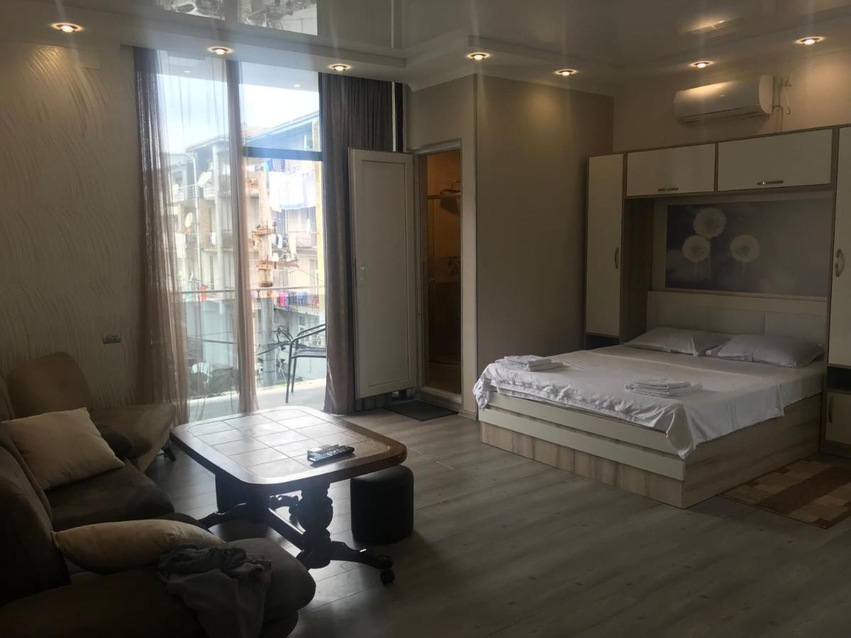 Hotel Chaika 科布列季 外观 照片