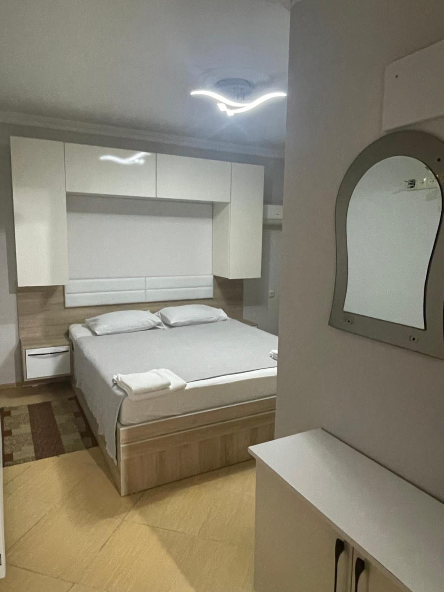 Hotel Chaika 科布列季 外观 照片