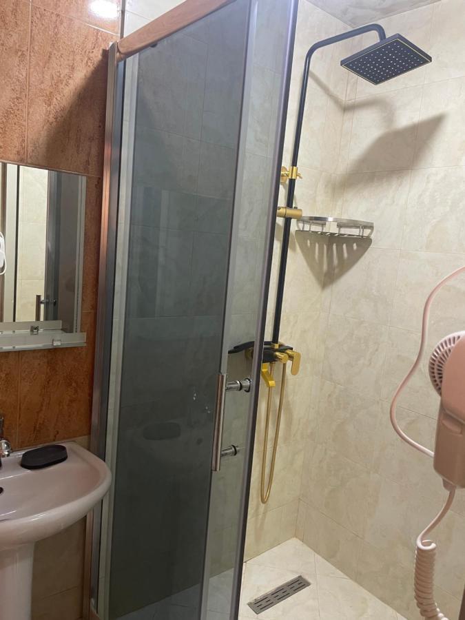Hotel Chaika 科布列季 外观 照片